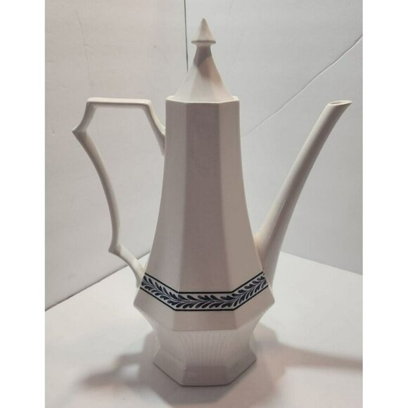 Vtg Independence Ironstone Castleton Japan Coffee Pot With Lid "Blue Tulip" - Picture 3 of 14